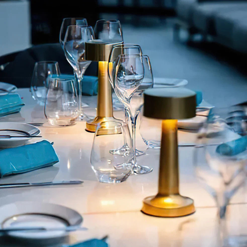 Rechargeable Cordless Table Lamp with Touch Control – Modern Dimmable LED Lighting for Bars and Restaurants