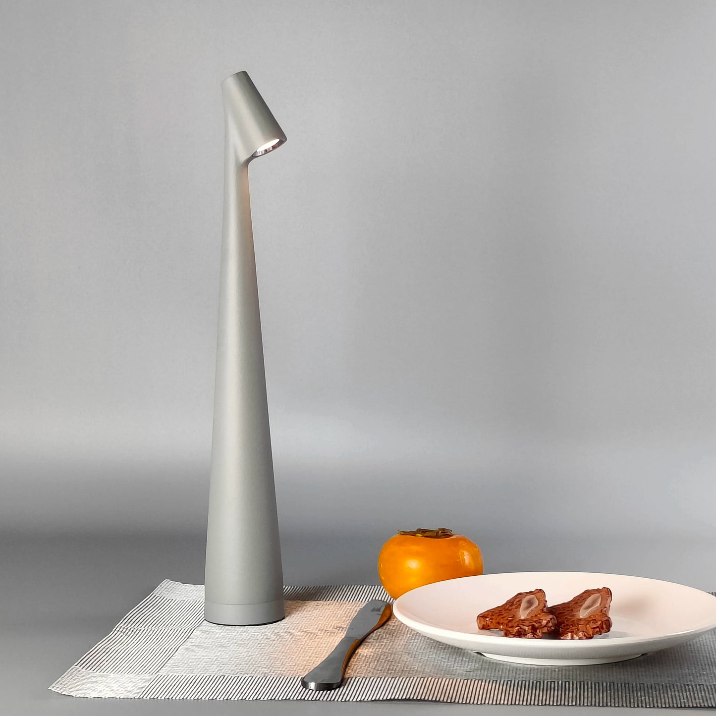 Variant image for Modern LED Touch Table Lamp with Adjustable Dimming – Elegant Aluminum Design for Bedroom, Desk, or Nightstand-4